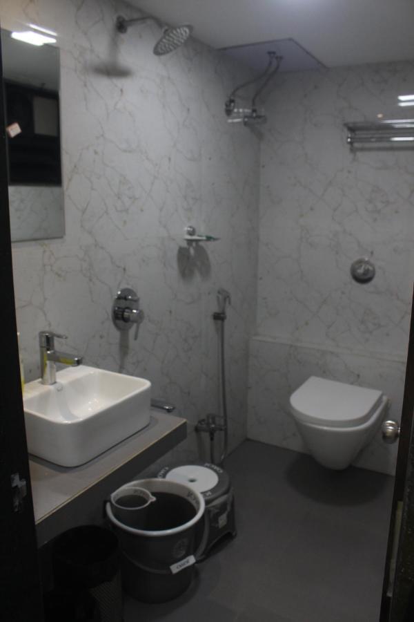 Hotel Park Inn Andheri West มุมไบ ภายนอก รูปภาพ
